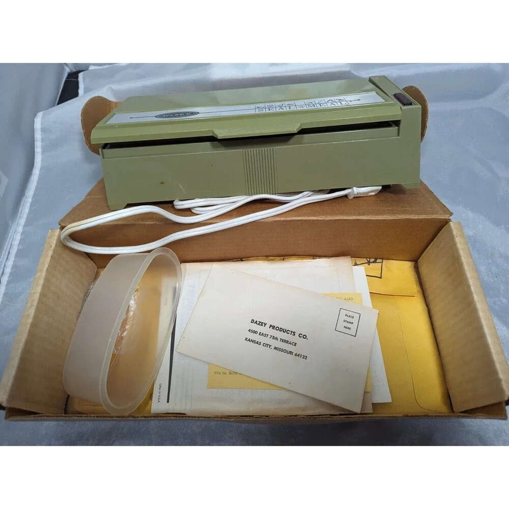 VINTAGE Original Dazey Seal-A-Meal Sealer Model 5000-A In Original Box